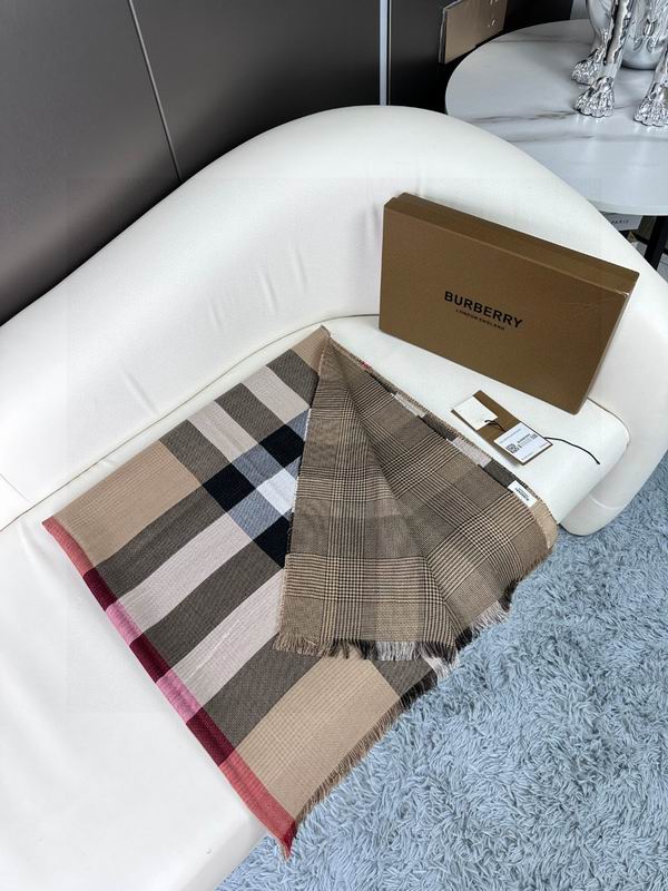 Burberry scarf 70X200cm 100%羊绒 E09
